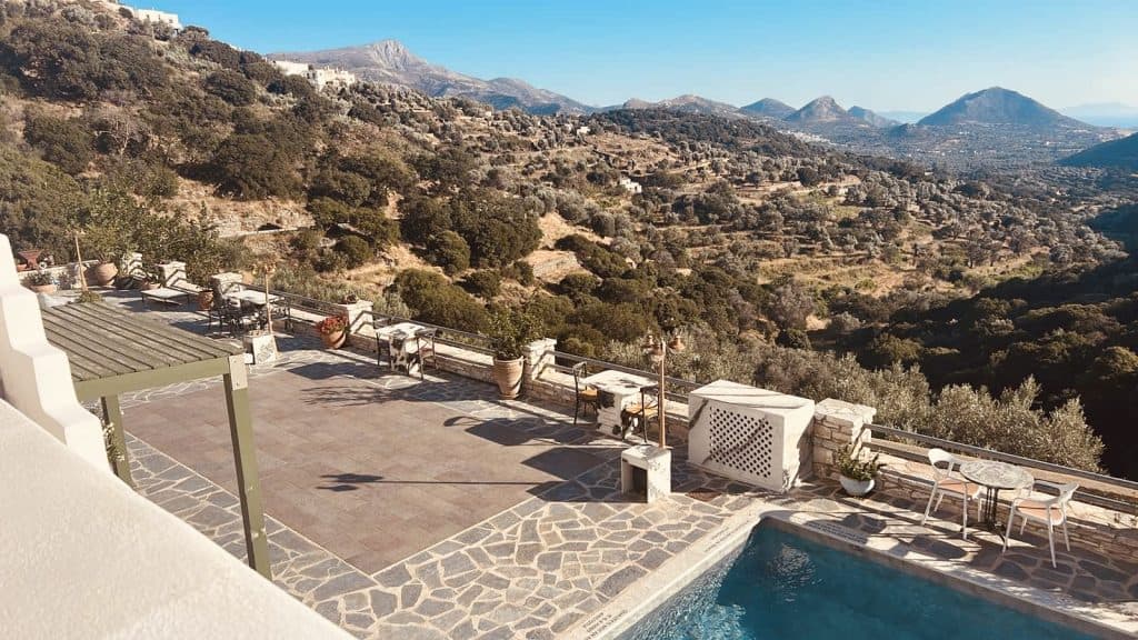 ELaiolithos terrace overlooking Mount Zeus, the Drymalia Valley and the Aegean Sea in Naxos